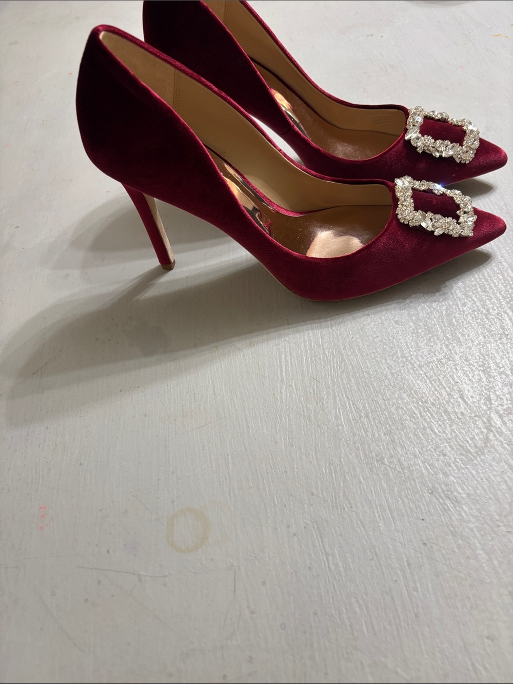 Badgley Mischka Burgundy Velvet Pointed Toe Pumps with Crystal Buckle Accent 10 - Picture 5 of 10